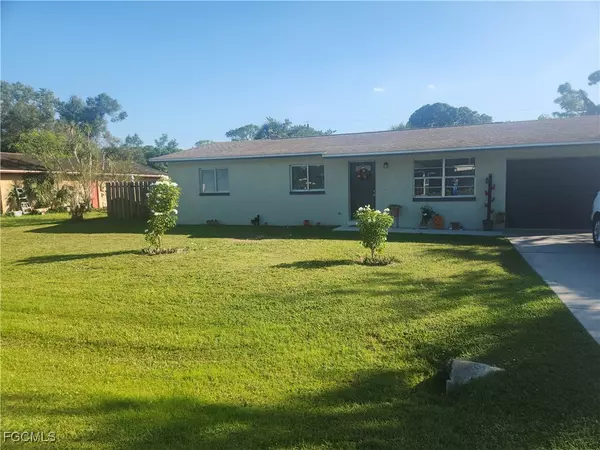 Fort Myers, FL 33905,13625/627 Marquette BLVD