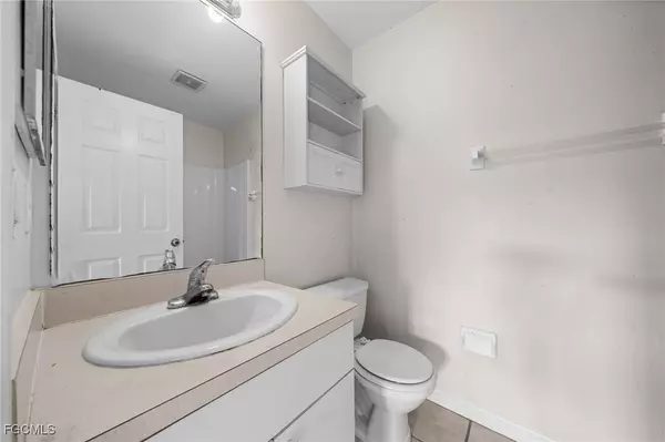 Fort Myers, FL 33913,1241/1243 Bacon AVE