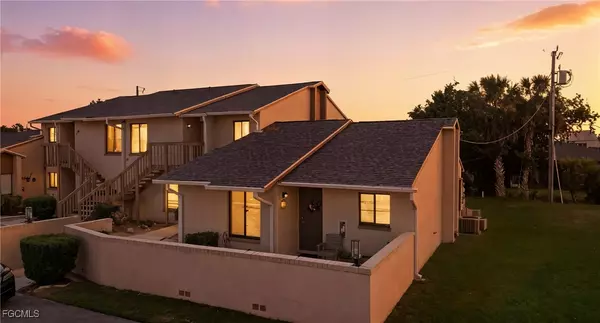 4616 SE 6TH AVE #104, Cape Coral, FL 33904