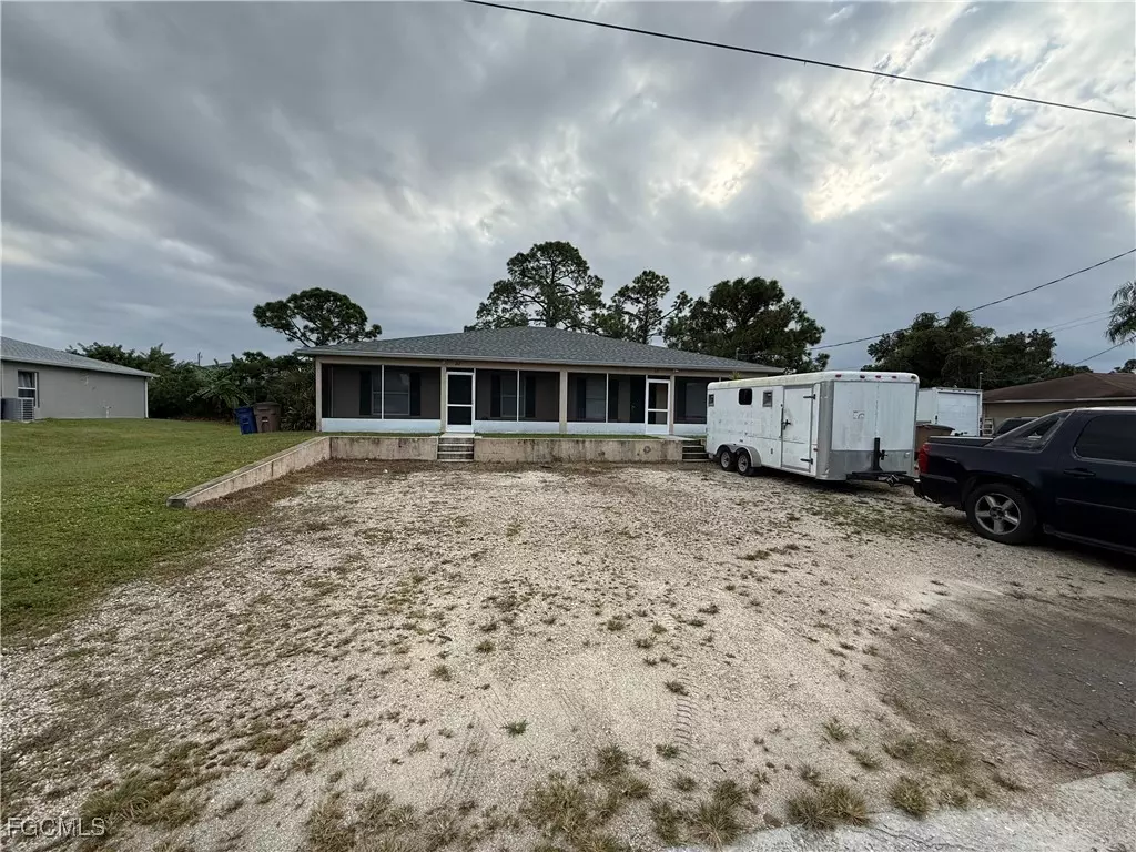 Lehigh Acres, FL 33973,217/219 Ichabod AVE