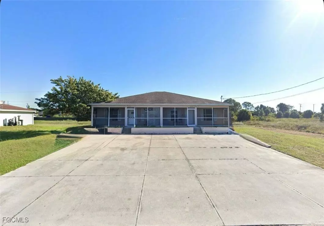 Lehigh Acres, FL 33973,1137-1139 Gilbert AVE S