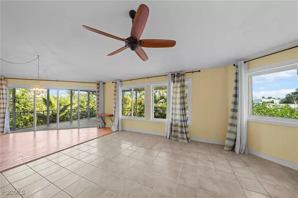 St James City, FL 33956,3660 Schooner LN