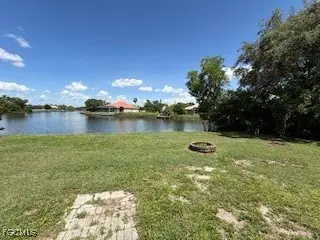 Cape Coral, FL 33909,109 NE 20th CT