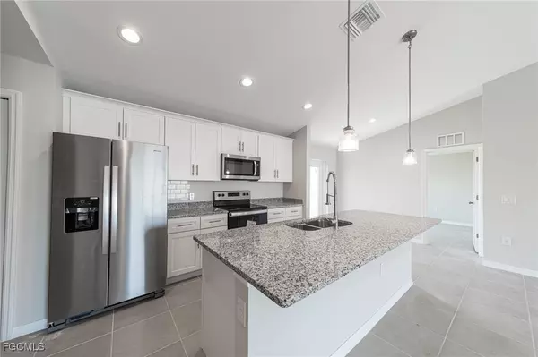 Cape Coral, FL 33993,2122 NW 9th AVE