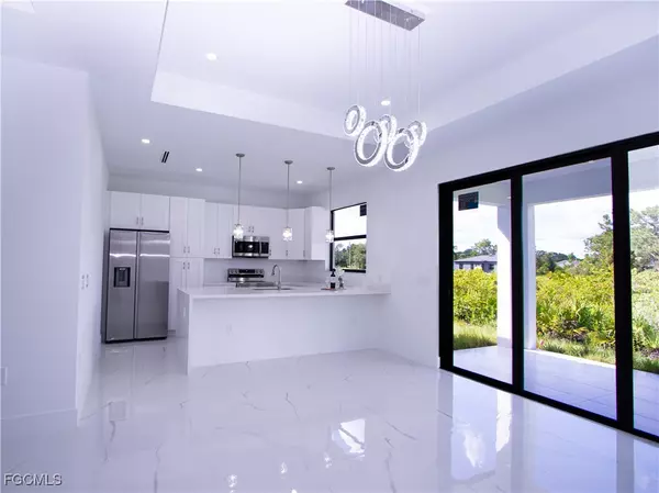 Lehigh Acres, FL 33974,865 Chipley ST