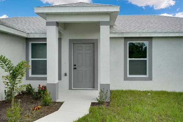 2613 72nd ST W, Lehigh Acres, FL 33971
