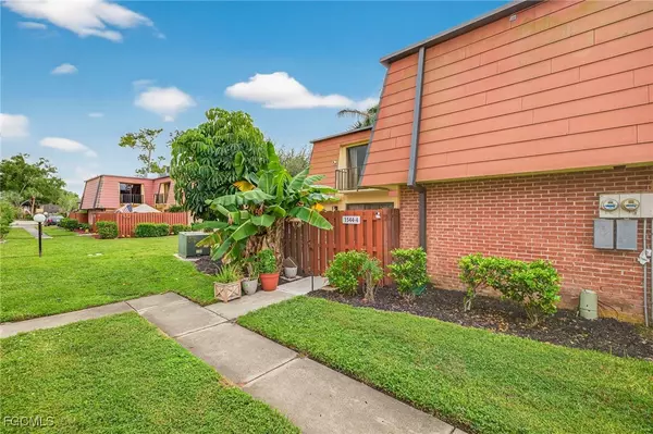 1544 Park Meadows DR #4, Fort Myers, FL 33907