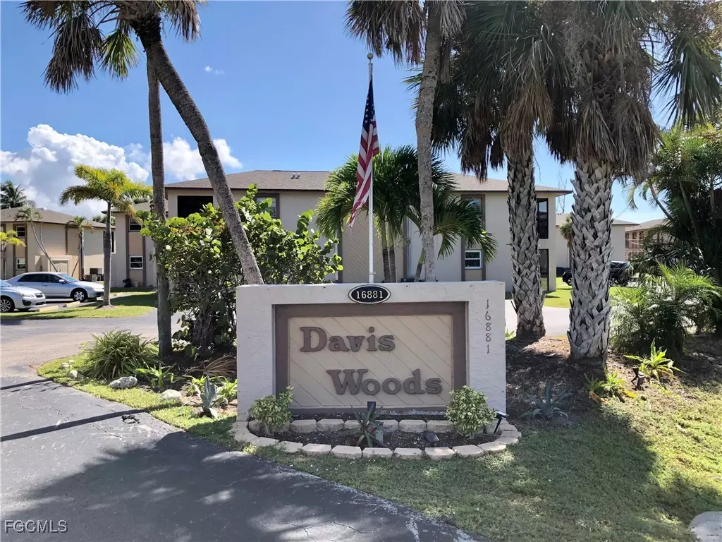 Fort Myers, FL 33908,16881 Davis RD #214