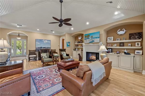 Sanibel, FL 33957,1159 Junonia ST