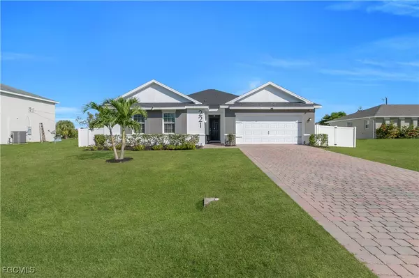 Cape Coral, FL 33991,221 SW 21st TER