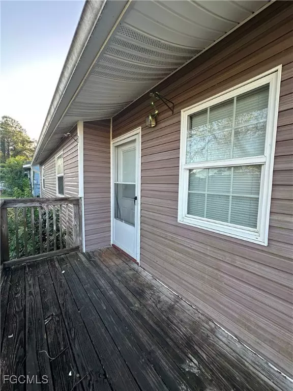 Lehigh Acres, FL 33973,4717 Douglas LN