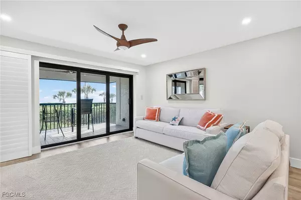 Sanibel, FL 33957,1795 Middle Gulf DR #C-103