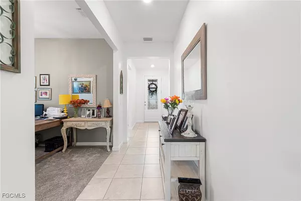 Alva, FL 33920,3705 Passion Vine DR