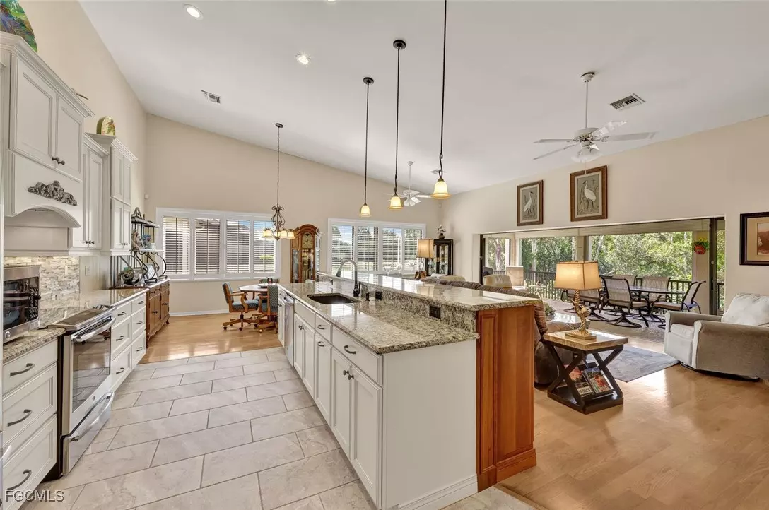 Fort Myers, FL 33908,16526 Heron Coach WAY