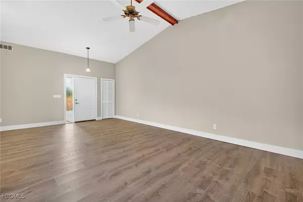 Fort Myers, FL 33907,5490 Governors DR