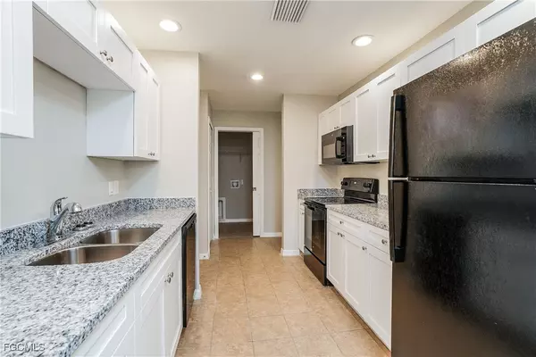 Lehigh Acres, FL 33976,3203 34th ST SW