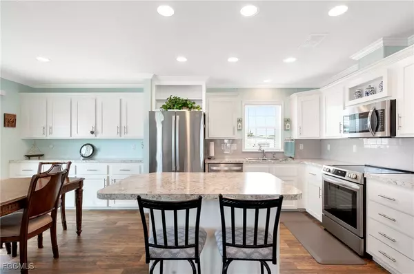 Fort Myers, FL 33908,318 Rosa Lee AVE