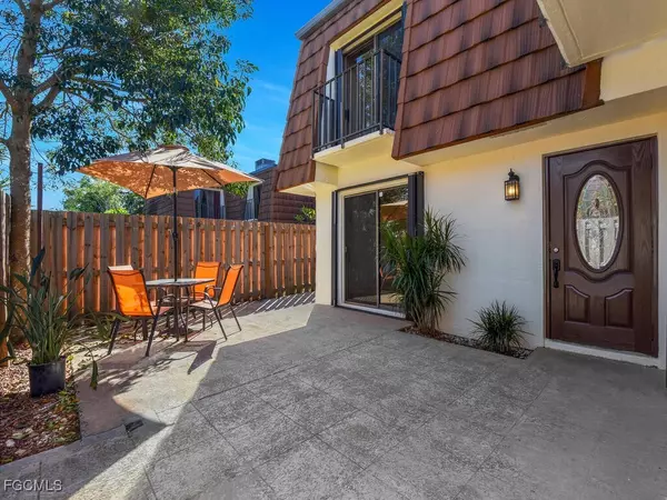 1450 Park Shore CIR #3, Fort Myers, FL 33901