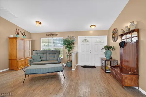 Cape Coral, FL 33990,412 SE 13th AVE