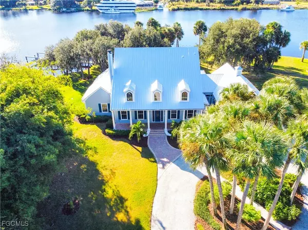 Alva, FL 33920,16470 Oakview CIR