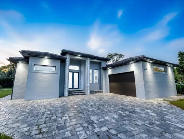 North Fort Myers, FL 33917,8396 Tolles DR