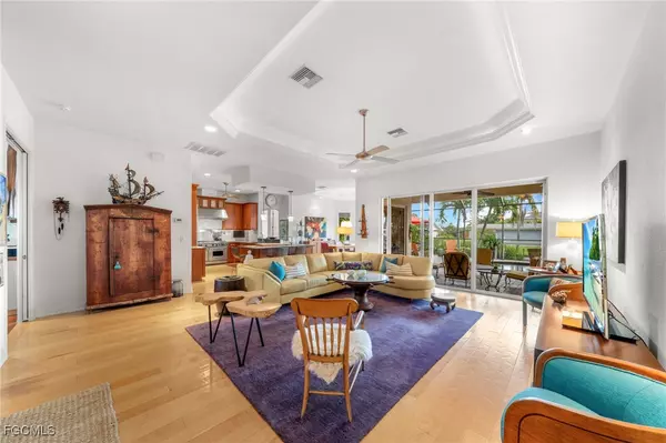 North Fort Myers, FL 33903,4424 N Bay CIR