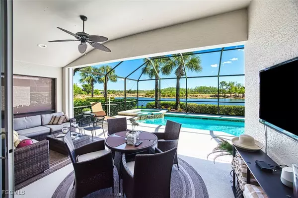 10037 Oakhurst WAY, Fort Myers, FL 33913