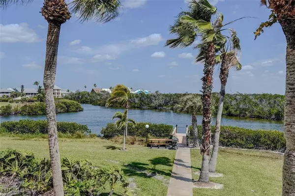 Fort Myers Beach, FL 33931,21440 Bay Village DR #122