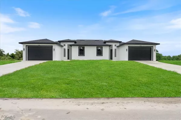 2129/2131 Fairway DR, Lehigh Acres, FL 33973