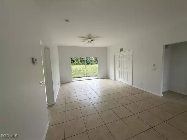 Lehigh Acres, FL 33971,3969 Sunset RD