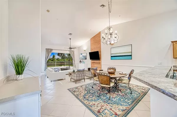 Fort Myers, FL 33919,14732 Calusa Palms DR #202