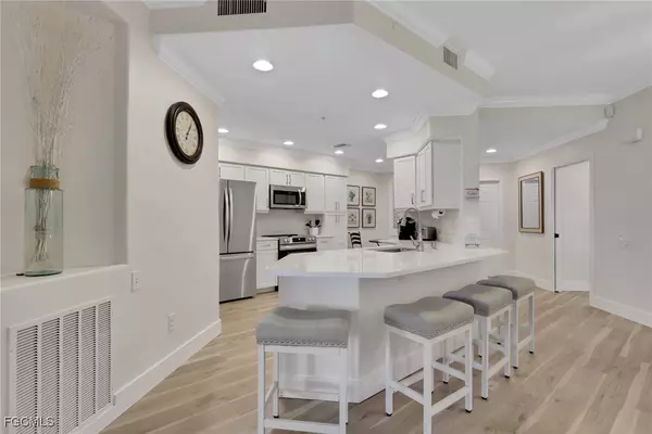 9160 Southmont CV #102, Fort Myers, FL 33908