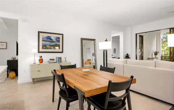 Naples, FL 34102,1125 Central AVE #261