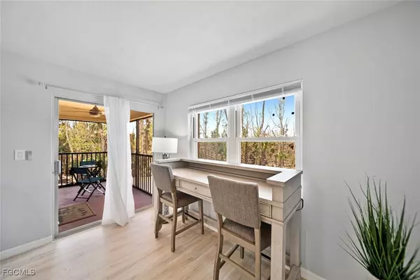 Fort Myers, FL 33908,16881 Davis RD #721