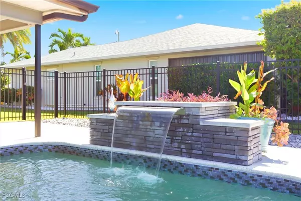 Cape Coral, FL 33904,2916 SE 11th AVE