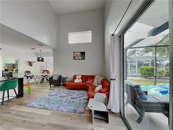 Estero, FL 33928,21596 Berwhich RUN