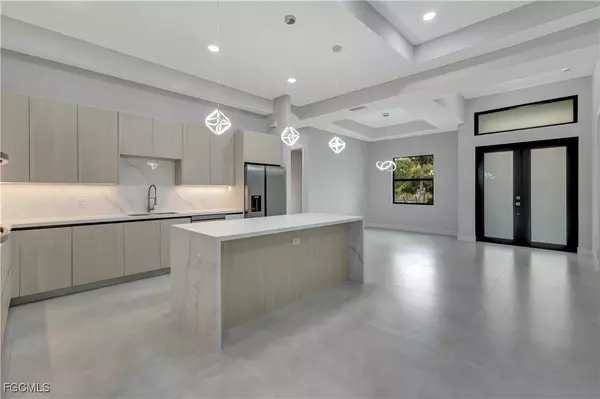 Naples, FL 34120,3366 72nd AVE NE