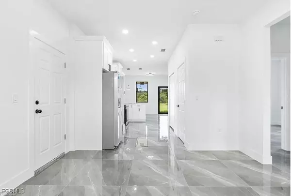 Lehigh Acres, FL 33974,128 Nave AVE S