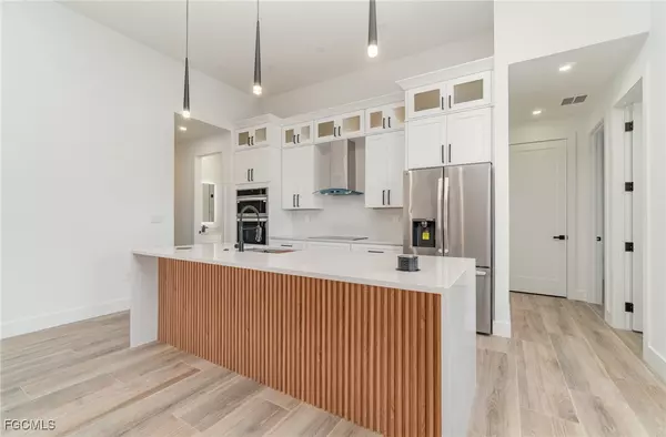 Cape Coral, FL 33991,1417 SW 24th ST