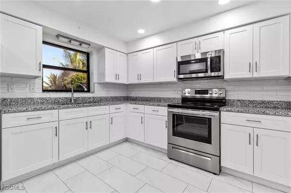 Fort Myers, FL 33905,289 Coral DR