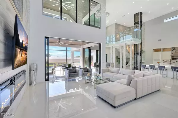 Cape Coral, FL 33904,1110 Lenox CT