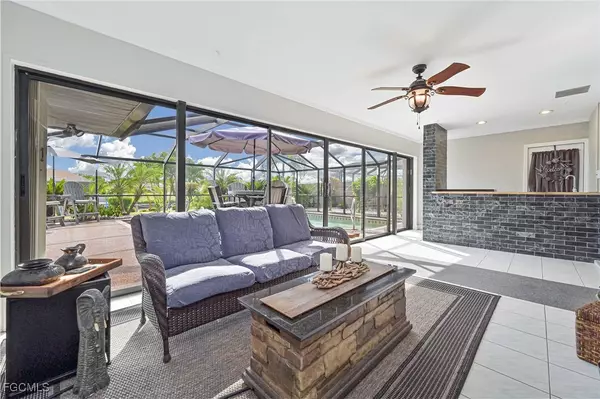 Cape Coral, FL 33990,1438 SE 20th ST