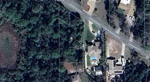 7602 W 7 Rivers DR, Crystal River, FL 34429