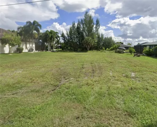 Cape Coral, FL 33914,3005 SW 5th AVE