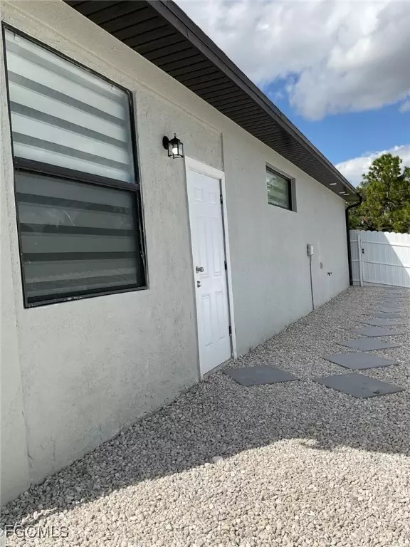 Lehigh Acres, FL 33971,2605 50th ST W