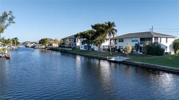 Cape Coral, FL 33914,429 SW 47th TER #1-4