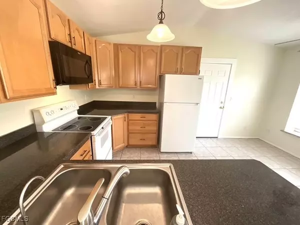 Fort Myers, FL 33967,17376 Delaware RD