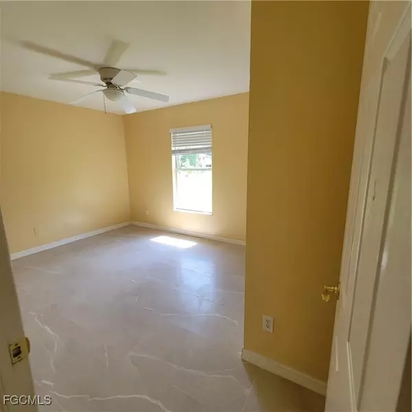 Lehigh Acres, FL 33973,5235 30th ST SW