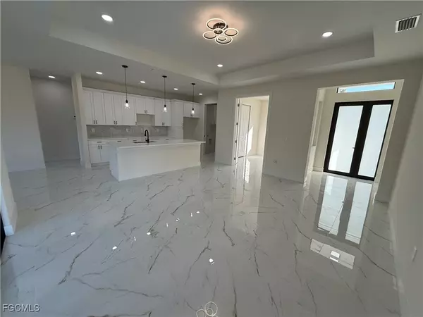 Lehigh Acres, FL 33974,716 Castlestone AVE S