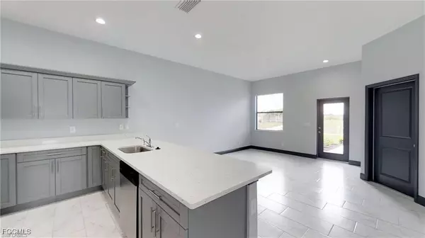 Cape Coral, FL 33909,1313 NE 8th PL